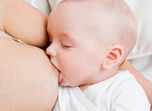 Tuyệt đối các mẹ không được cho con bú vào những lúc này